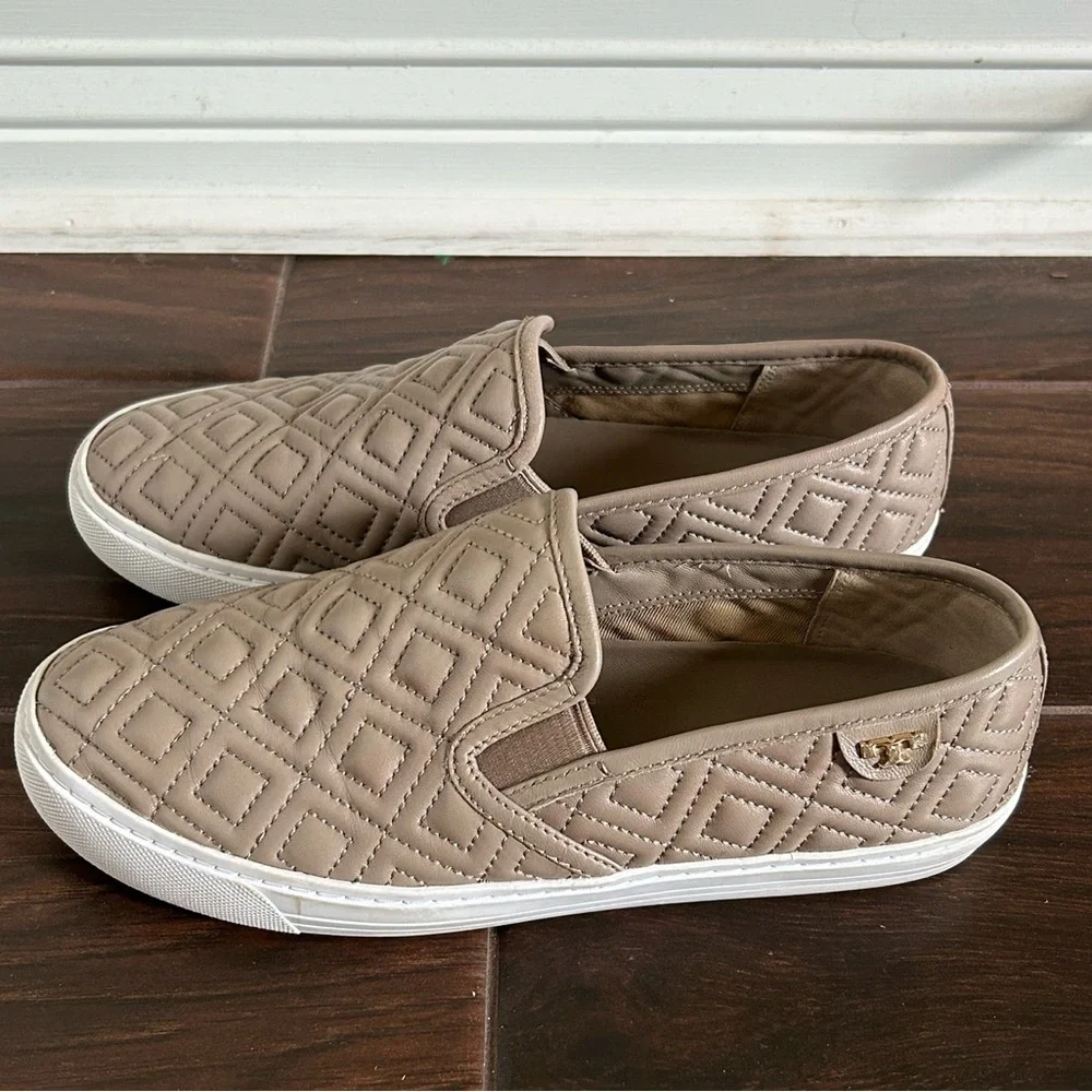 Tory Burch Jesse quilted sneaker slip on shoes 7 EUC